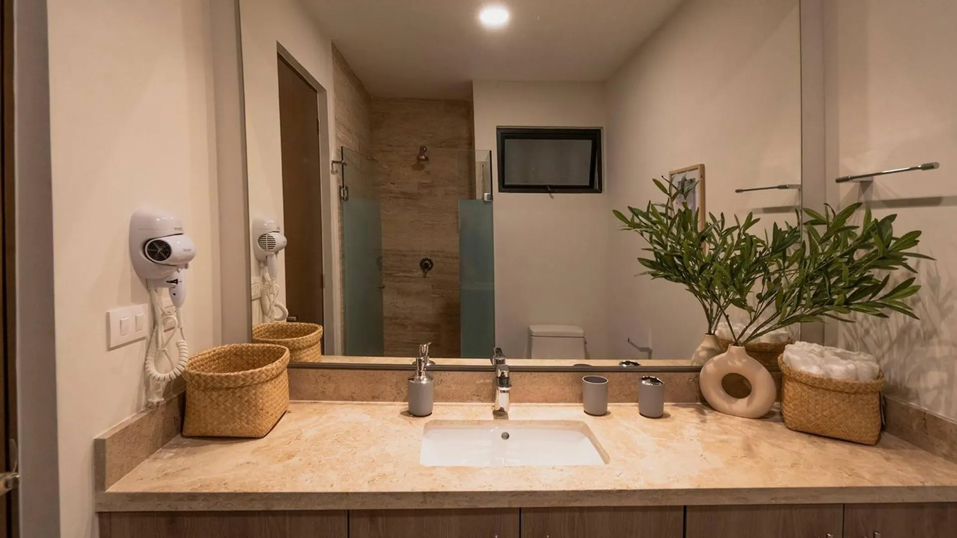Luxury Studio With Pool And Gym - Modern And Central - At Syrena Condos 201 Playa del Carmen 0*,